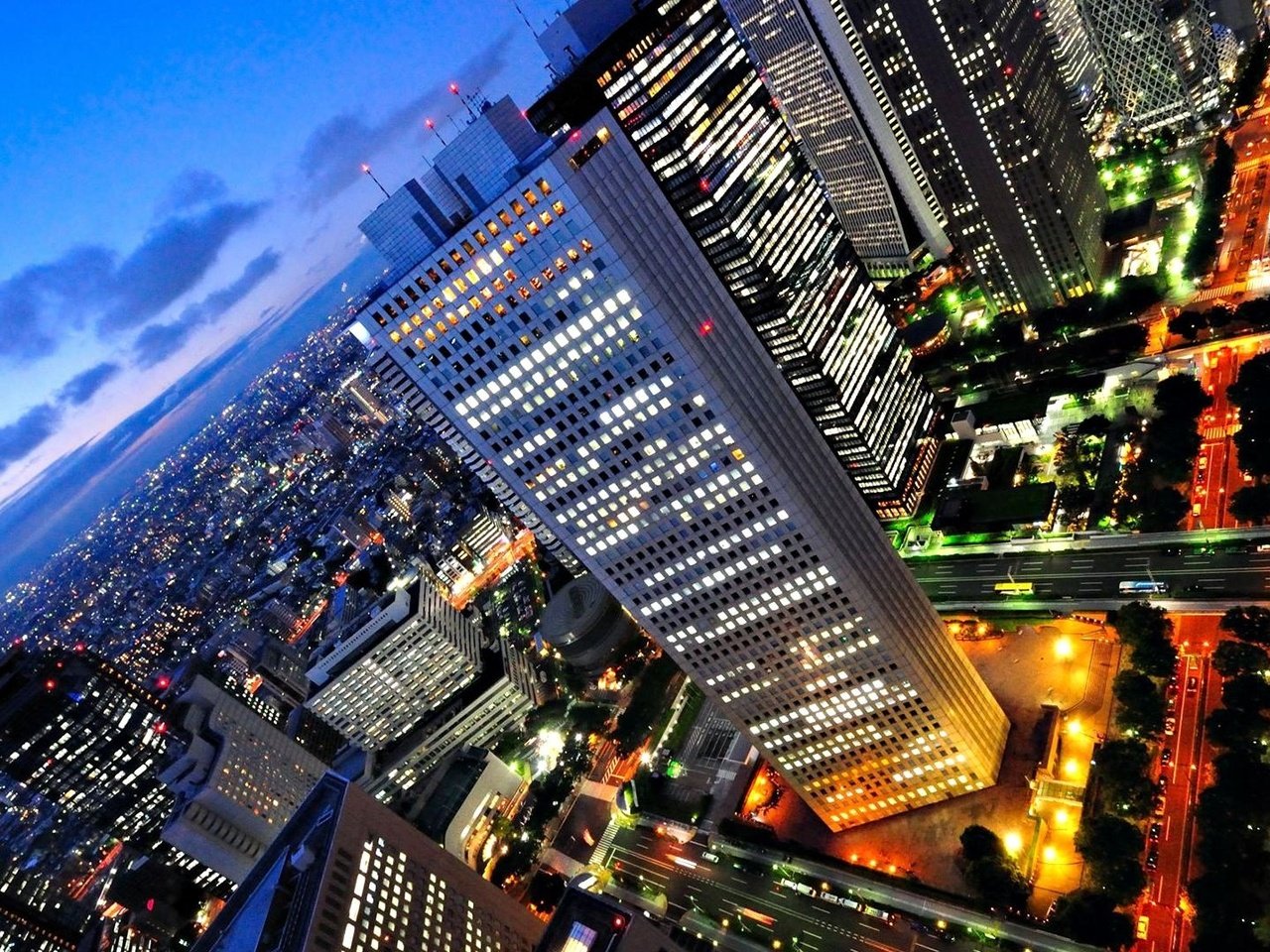 Обои свет, огни, япония, небоскребы, токио, синдзюку, light, lights, japan, skyscrapers, tokyo разрешение 1920x1080 Загрузить