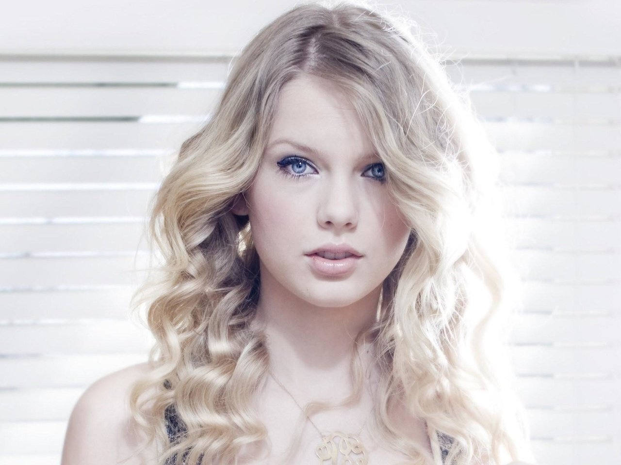 Обои певица, тейлор свифт, singer, taylor swift разрешение 1920x1200 Загрузить