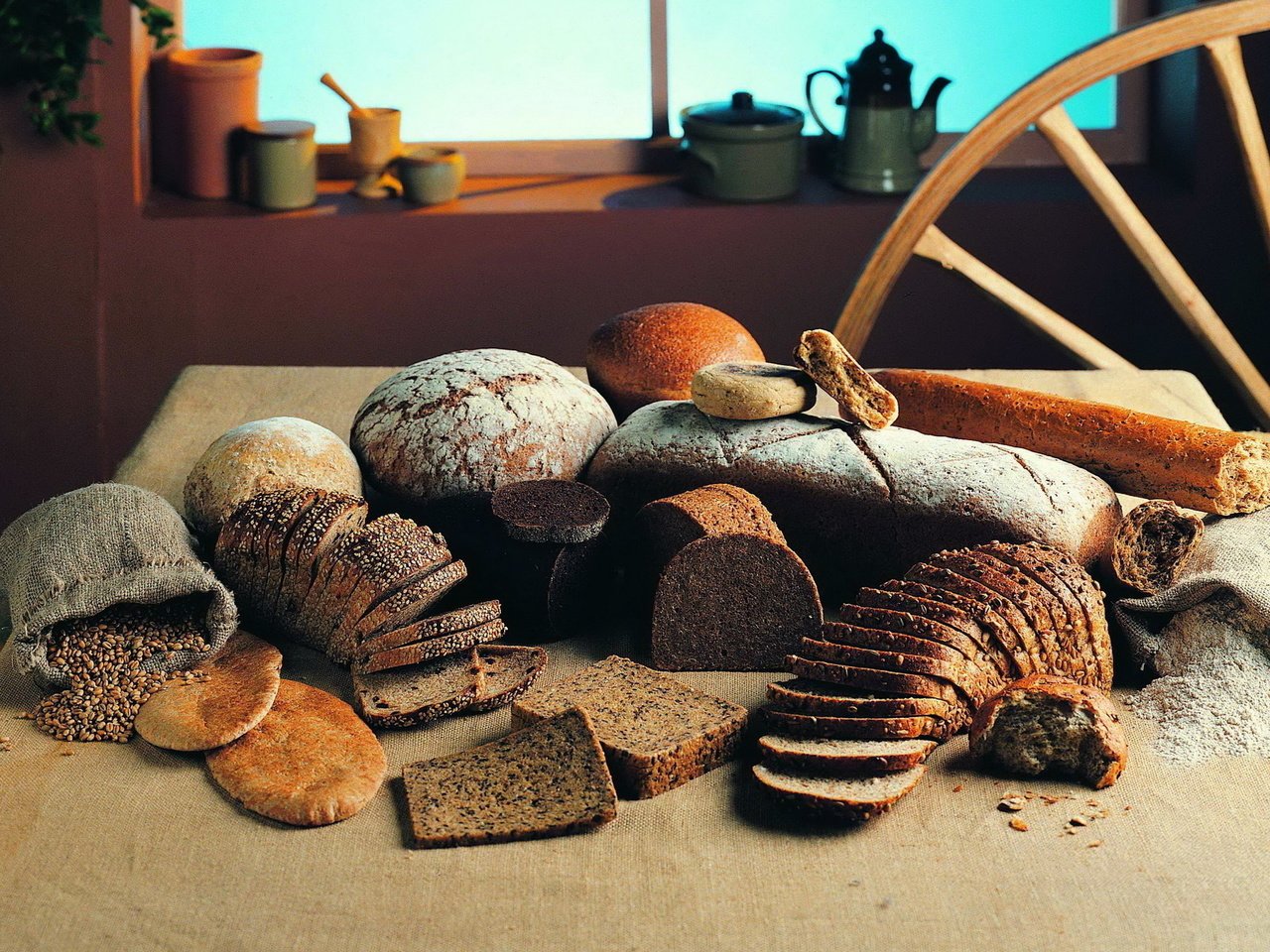 Обои хлеб, выпечка, зерно, мука, разные сорта, ржаной хлеб, bread, cakes, grain, flour, different varieties, rye bread разрешение 1920x1200 Загрузить
