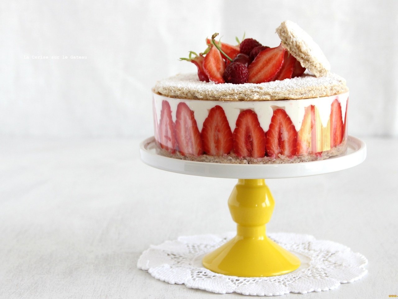 Обои крем для торта, клубника, сладкое, торт, cream cake, strawberry, sweet, cake разрешение 2048x1376 Загрузить