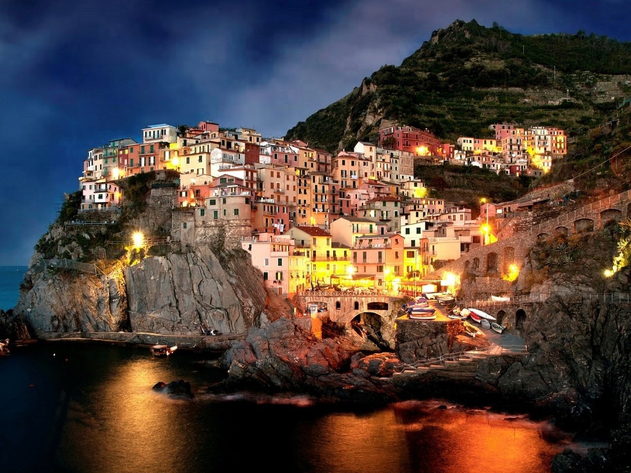 Обои скалы, город, побережье, дома, италия, амальфи, rocks, the city, coast, home, italy, amalfi разрешение 1920x1200 Загрузить