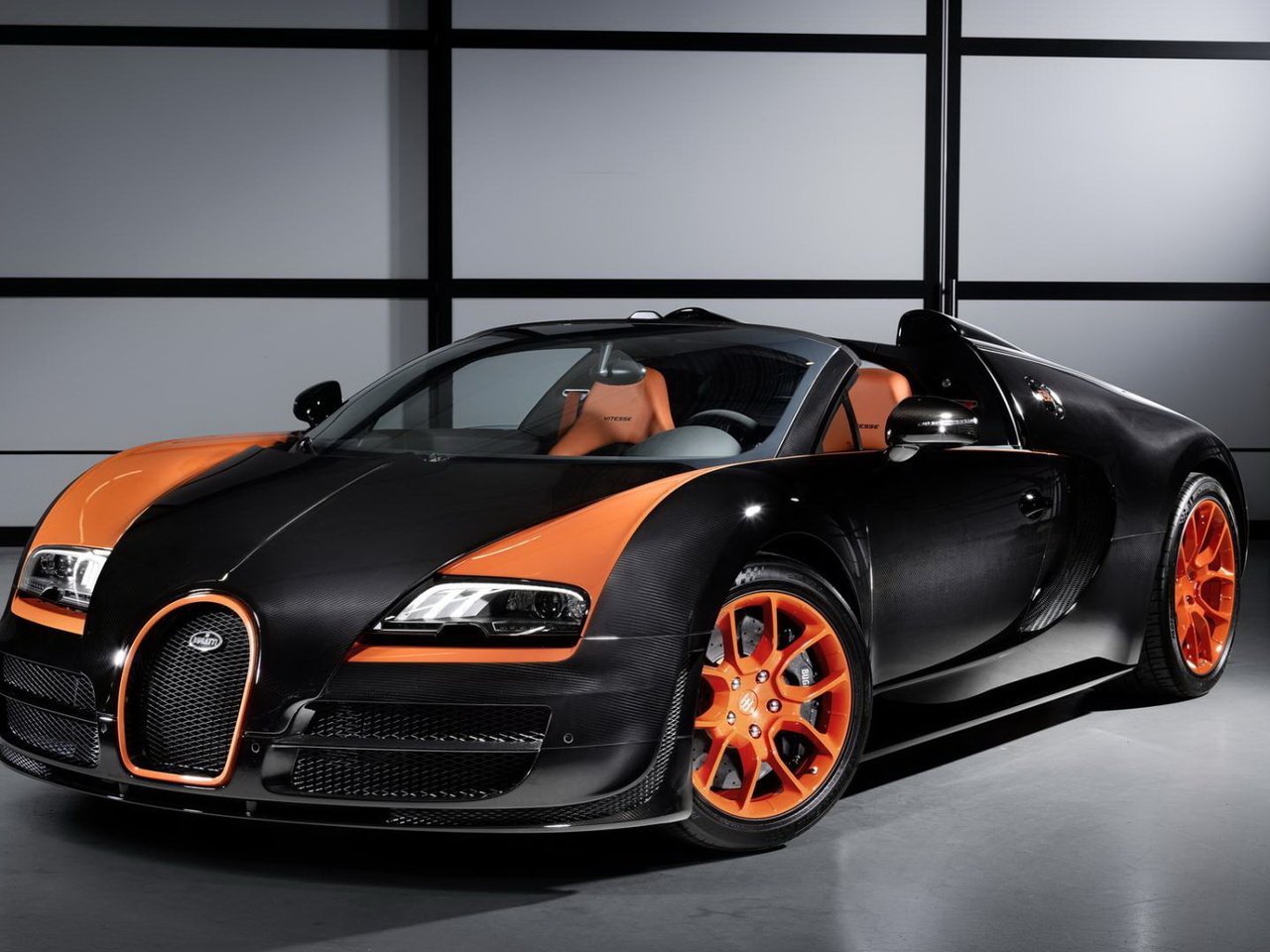 Обои фон, черный, оранжевый, площадка, bugatti-veyron, бугатти-вейрон, background, black, orange, playground, the bugatti veyron разрешение 1920x1080 Загрузить