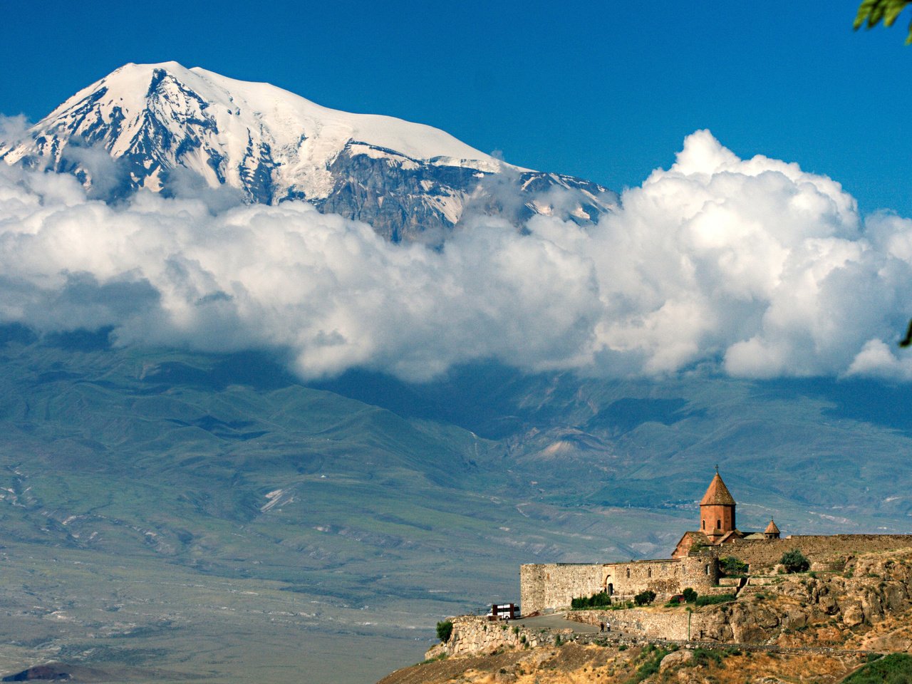 Обои гора, армения, арарат, mountain, armenia, ararat разрешение 2560x1600 Загрузить