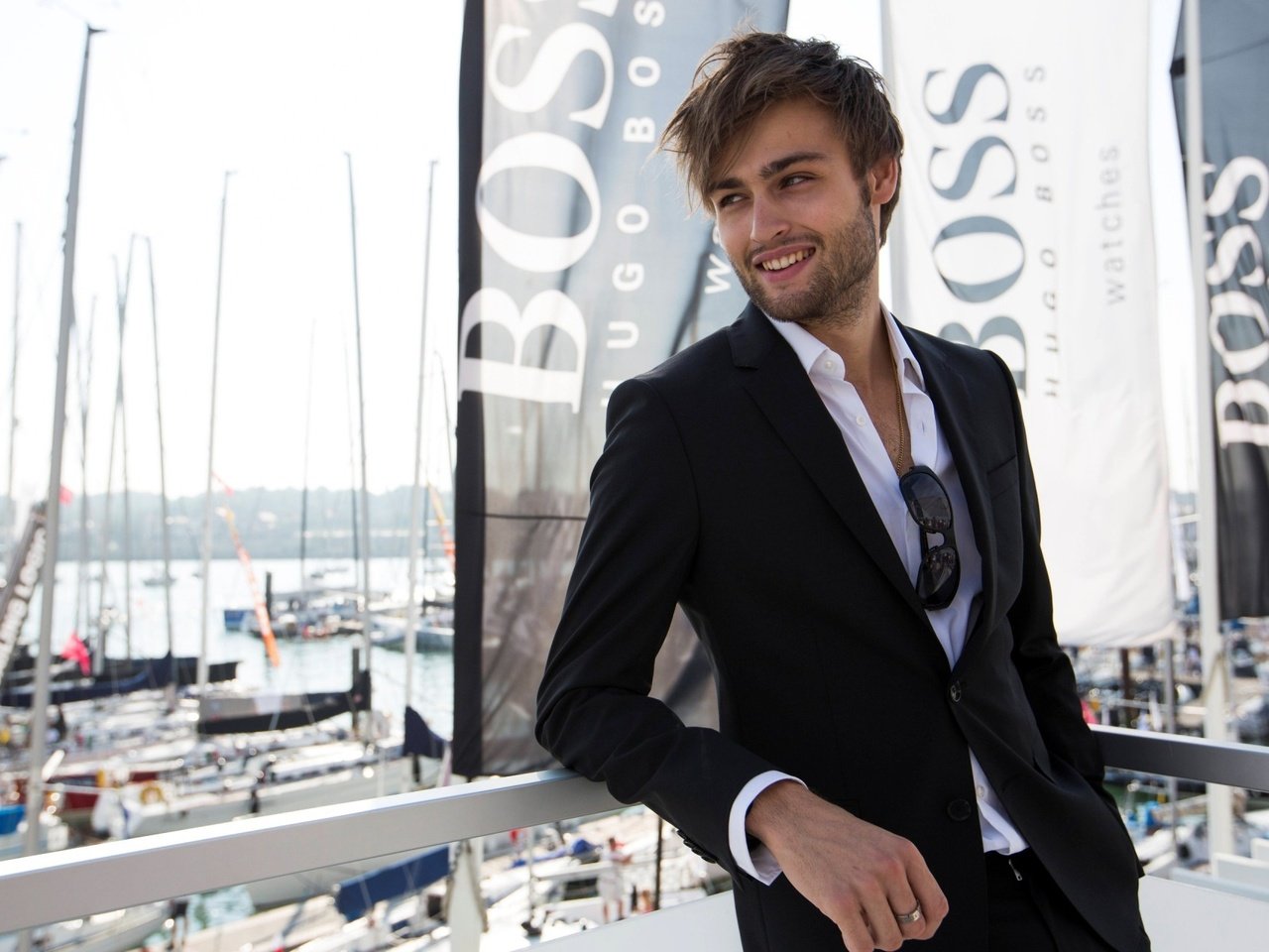 Обои актёр, пиджак, дуглас бут, hugo boss, actor, jacket, douglas booth разрешение 1920x1280 Загрузить