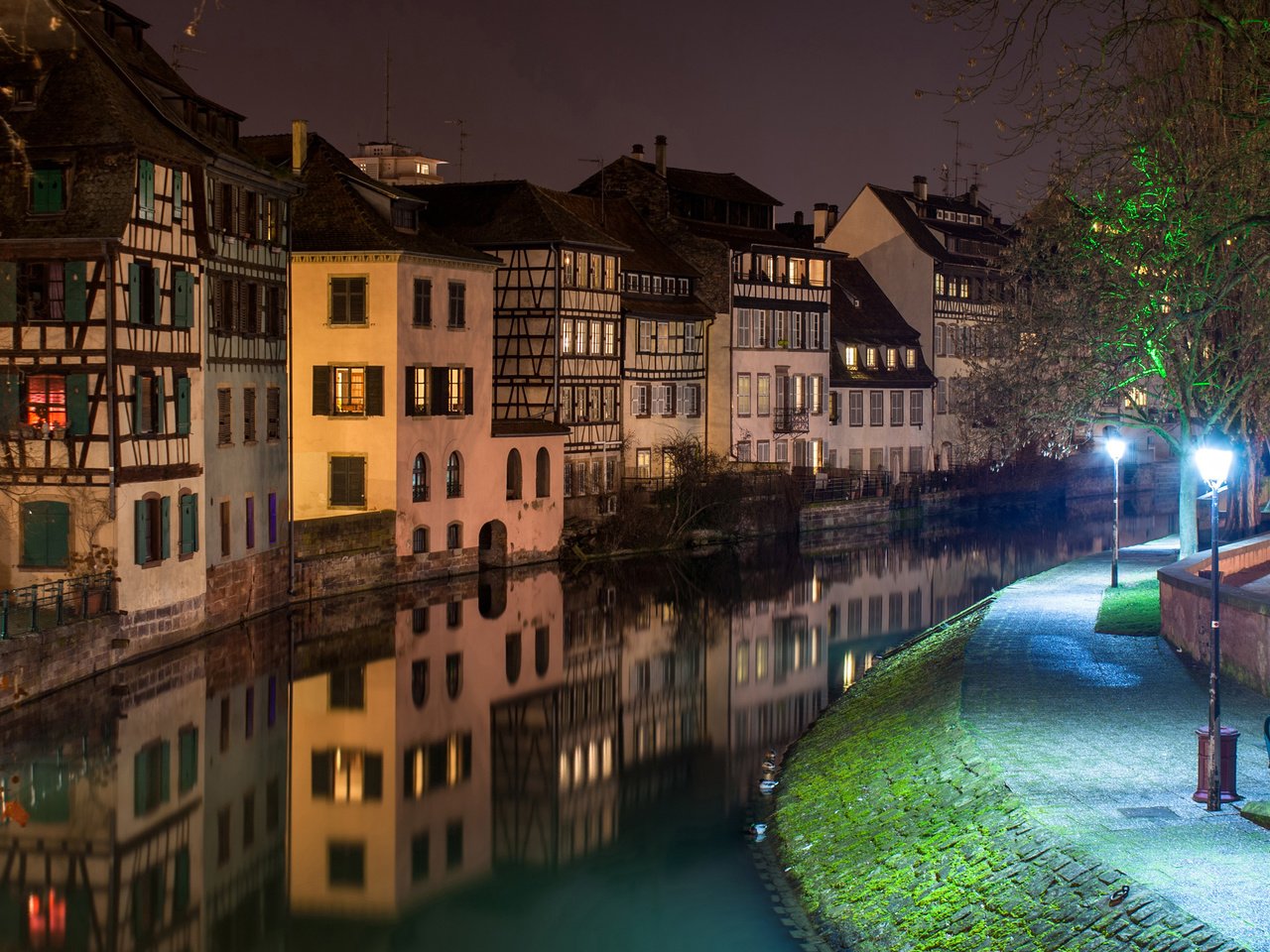 Petite France District, Strasbourg, Alsace, France загрузить