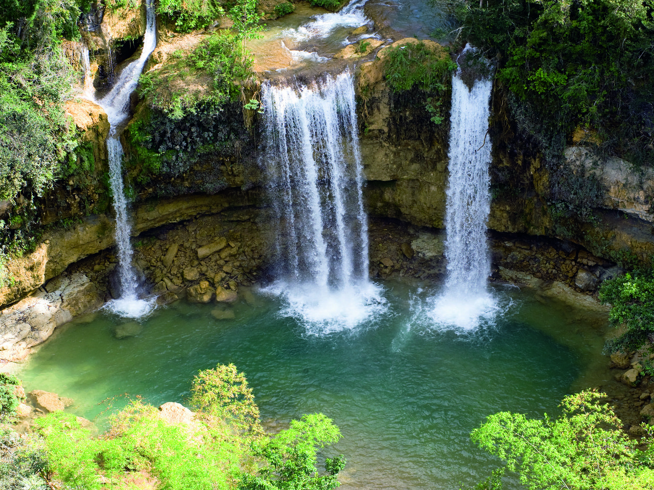 Обои вода, скалы, природа, камни, водопад, water, rocks, nature, stones, waterfall разрешение 2560x1600 Загрузить