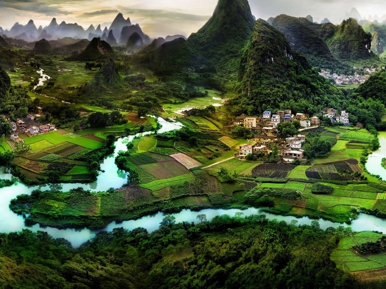 Обои река, горы, китай, ландшафт, гуилинь, river, mountains, china, landscape, guilin разрешение 1920x1200 Загрузить