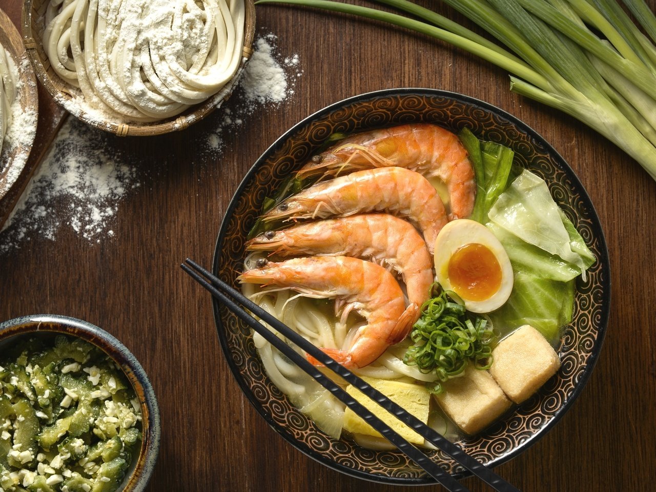 Обои зелень, овощи, яйцо, креветки, суп, лапша, greens, vegetables, egg, shrimp, soup, noodles разрешение 2048x1367 Загрузить