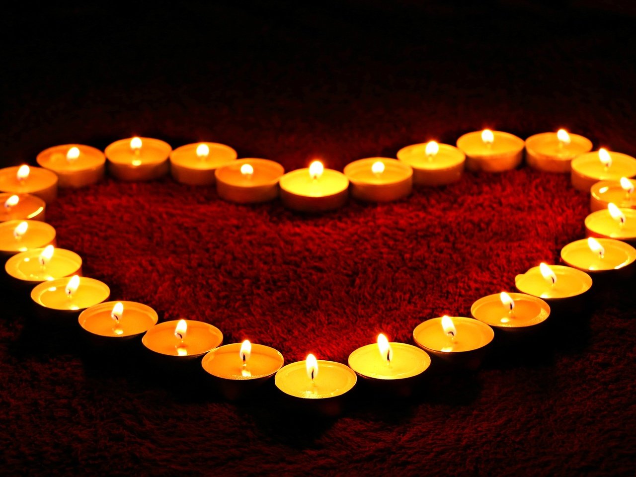 Обои свечи, варежки, зима, влюбленная, сладенько, сердце, валентинов день, любовь, сердечка, романтика, руки, романтик, день святого валентина, candles, mittens, winter, sweet, heart, love, romance, hands, romantic, valentine's day разрешение 3132x2039 Загрузить