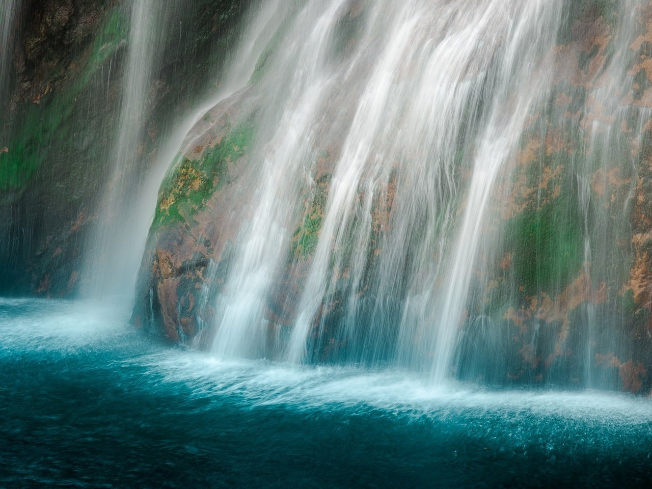 Обои вода, водопад, поток, water, waterfall, stream разрешение 2048x1084 Загрузить
