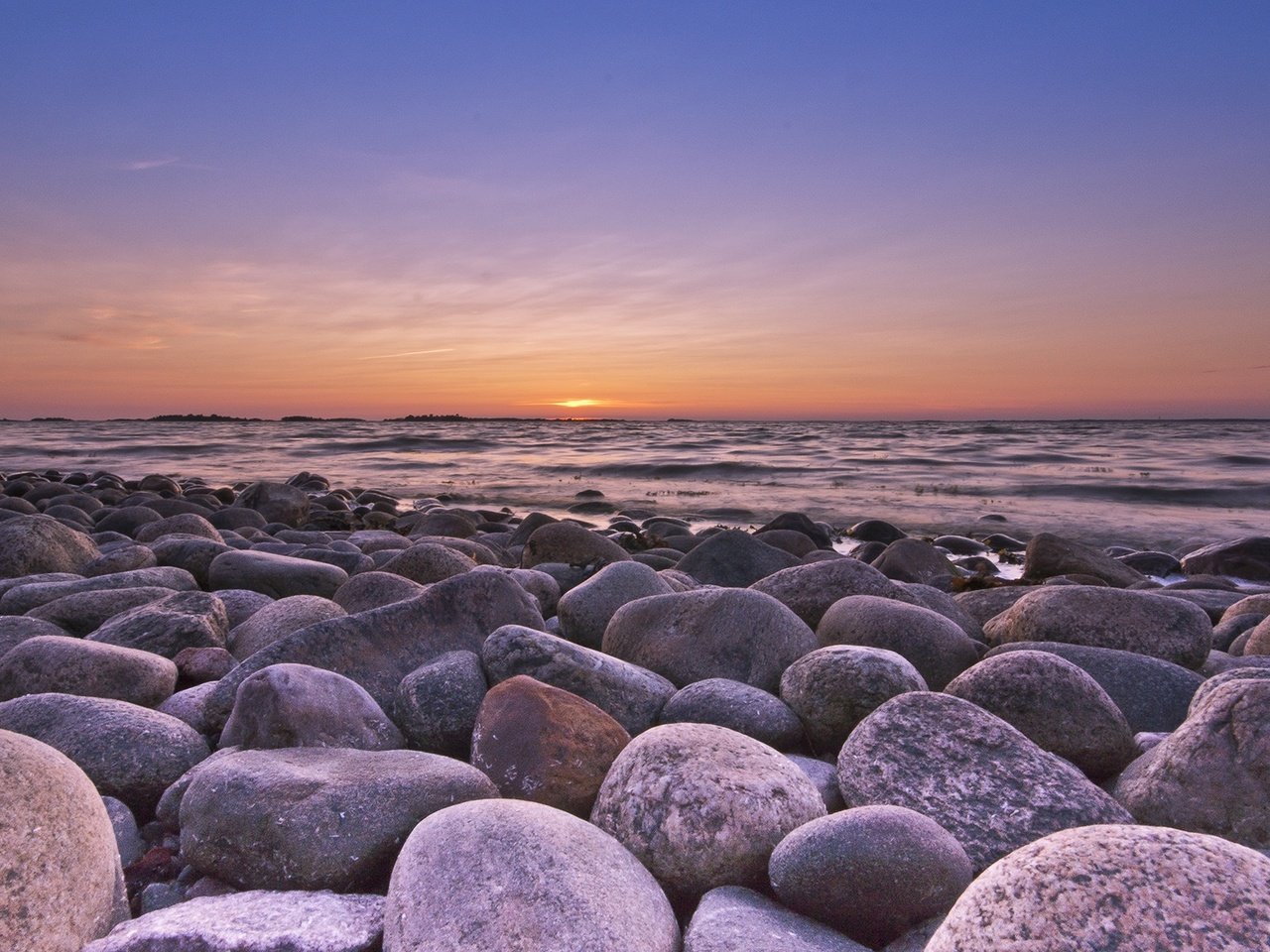 Обои небо, камни, закат, море, побережье, финляндия, the sky, stones, sunset, sea, coast, finland разрешение 2048x1152 Загрузить