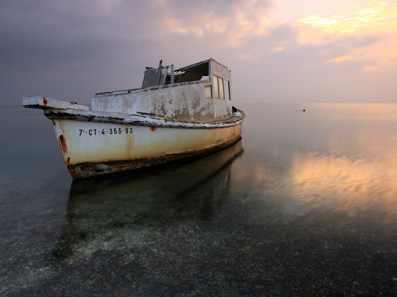 Обои вода, вечер, озеро, пейзаж, лодка, water, the evening, lake, landscape, boat разрешение 1920x1200 Загрузить