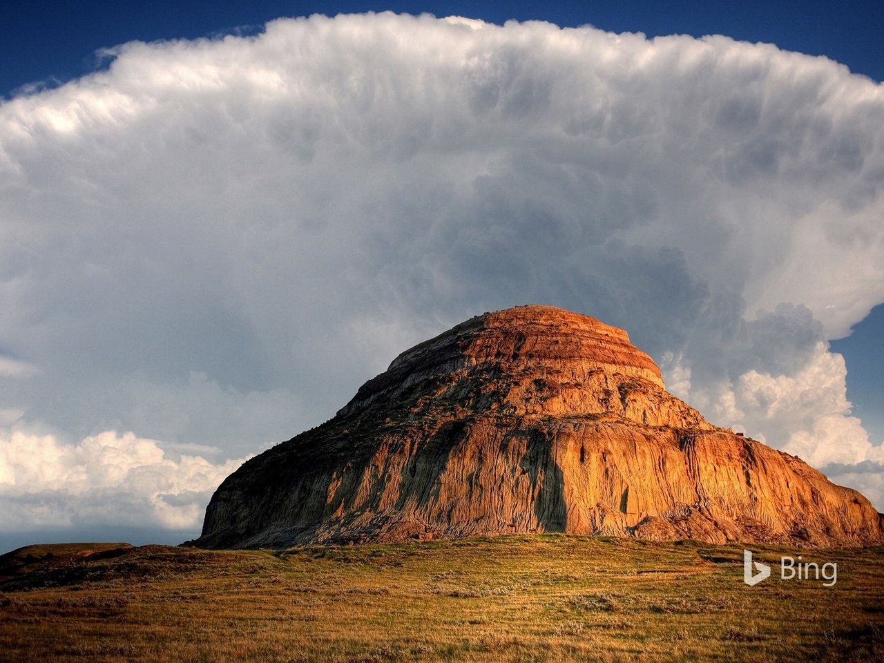 Обои облака, природа, пейзаж, гора, канада, bing, саскачеван, big muddy valley, castle butte, clouds, nature, landscape, mountain, canada разрешение 1920x1200 Загрузить