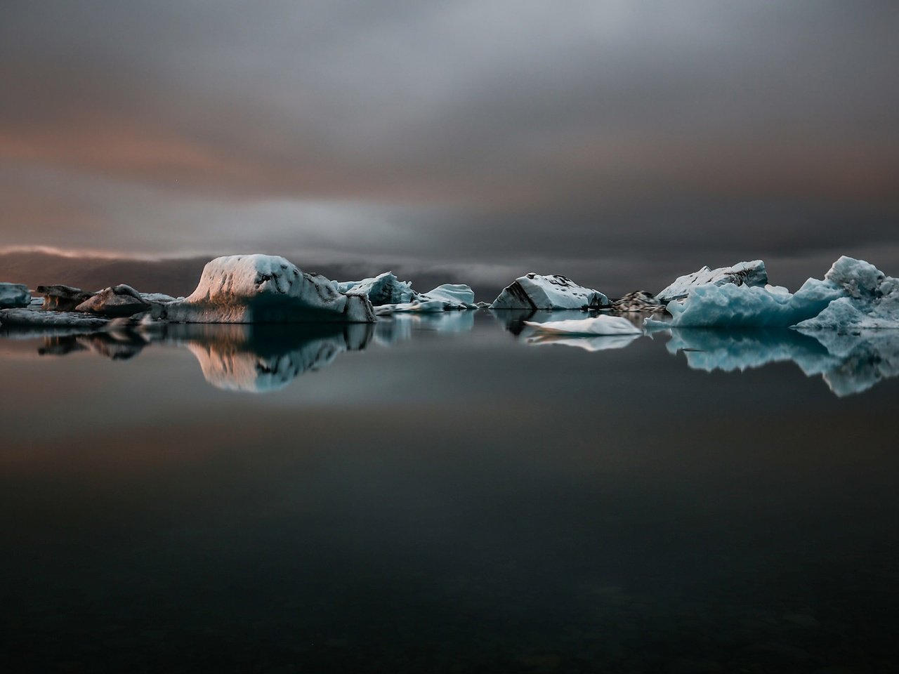 Обои пейзаж, море, лёд, айсберги, landscape, sea, ice, icebergs разрешение 1920x1200 Загрузить