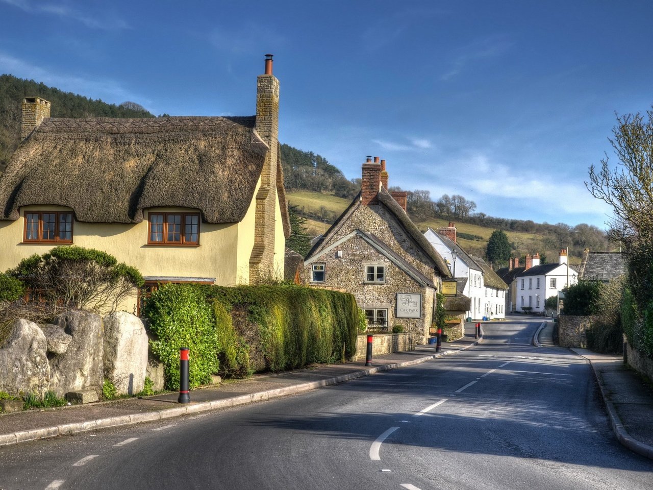 Обои дорога, деревня, дома, улица, англия, road, village, home, street, england разрешение 2735x1800 Загрузить