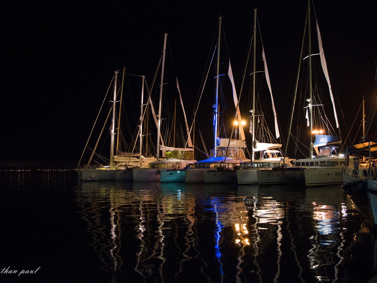 Обои ночь, огни, вода, отражение, яхты, яхта, night, lights, water, reflection, yachts, yacht разрешение 6016x4000 Загрузить