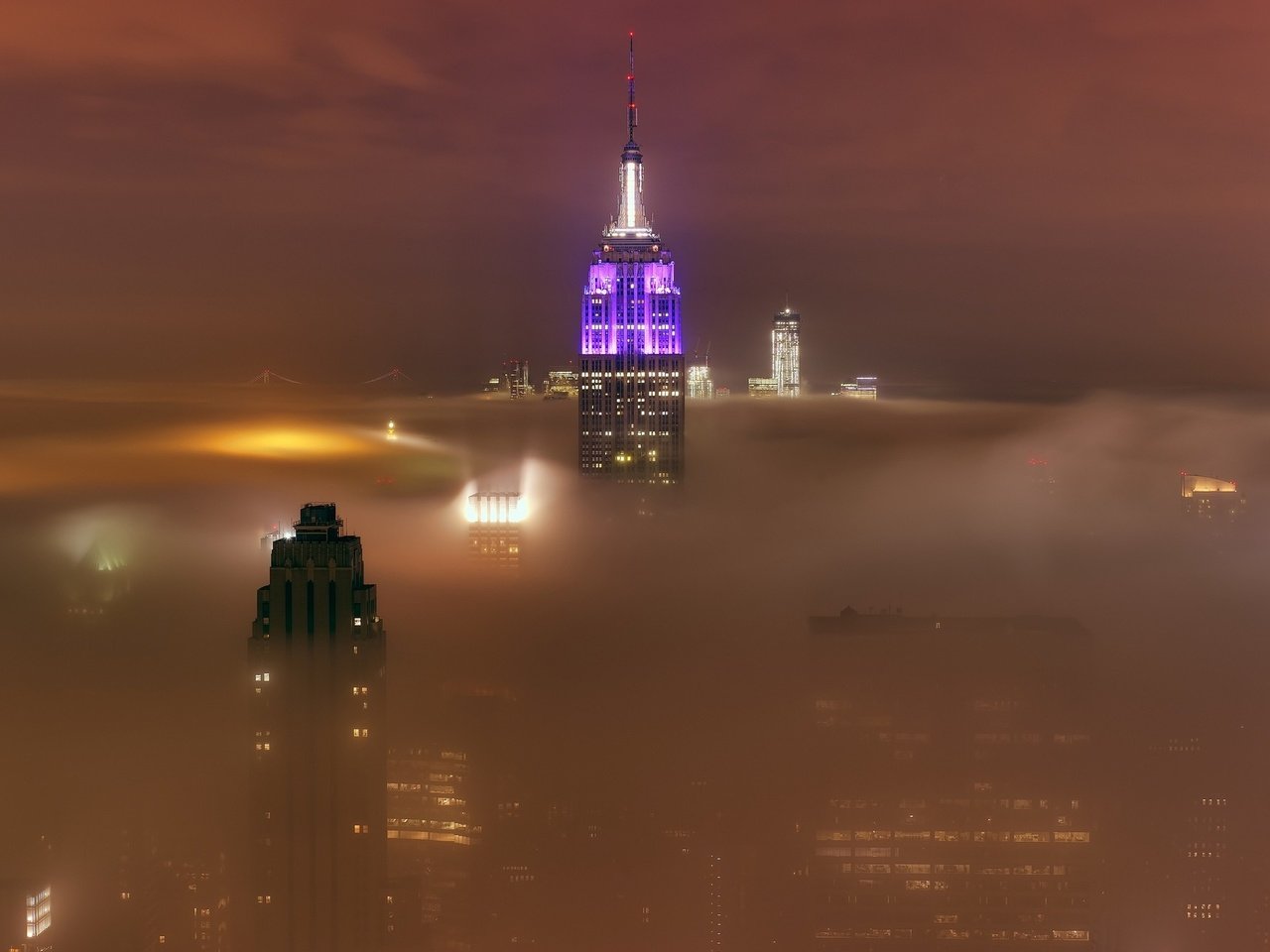 Обои утро, туман, город, башня, нью-йорк, небоскрёб, нью - йорк, empire state, morning, fog, the city, tower, new york, skyscraper разрешение 2048x1280 Загрузить