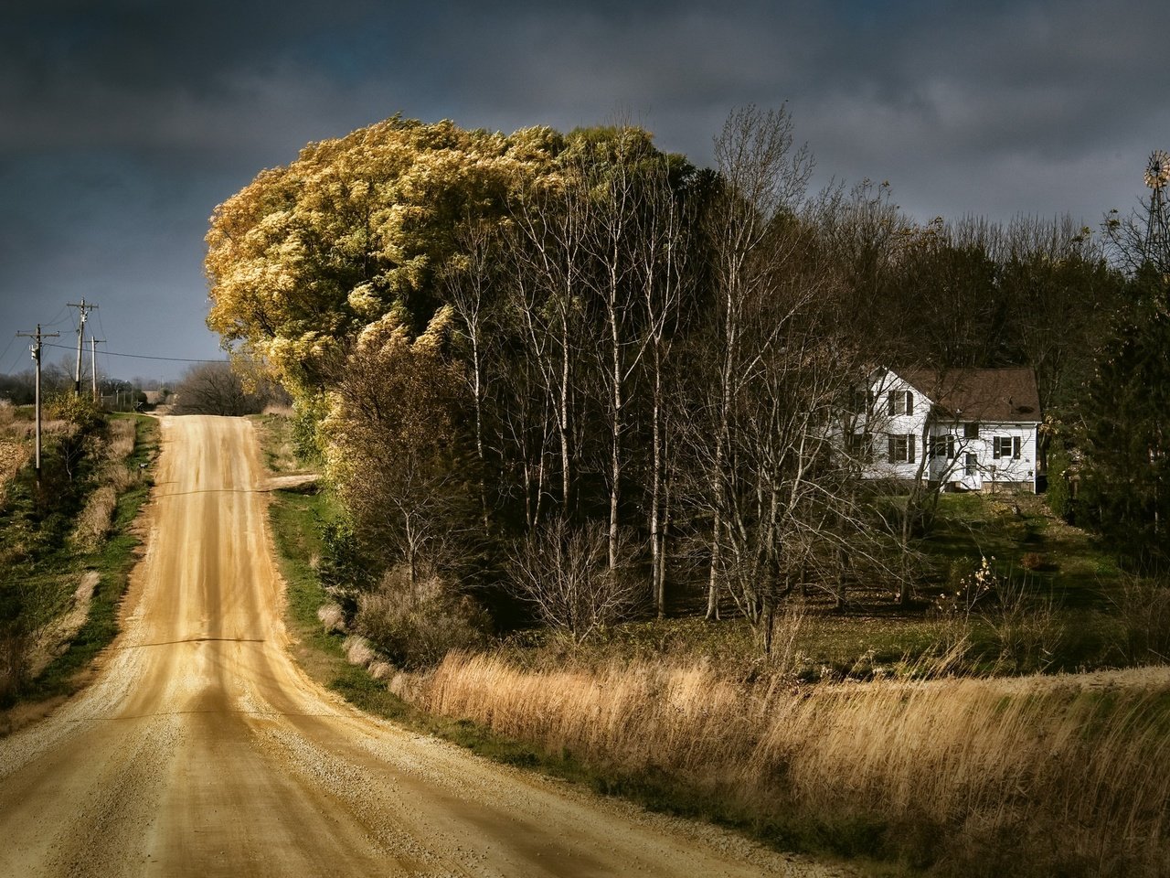 Обои небо, дорога, деревья, дом, сша, лэп, ферма, jody miller, айова, iowa, the sky, road, trees, house, usa, power lines, farm разрешение 2048x1333 Загрузить