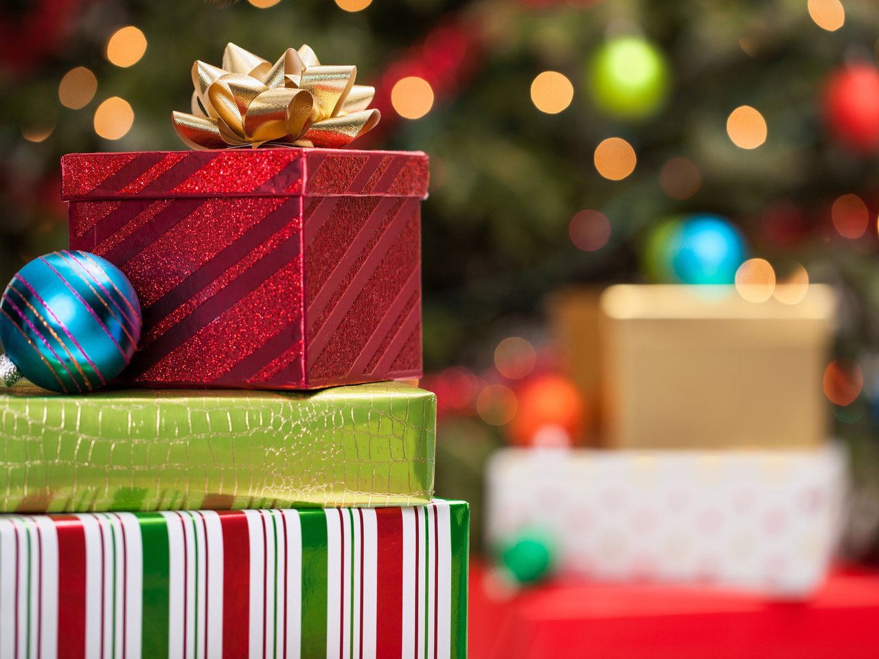 Обои новый год, подарки, рождество, new year, gifts, christmas разрешение 3840x2400 Загрузить