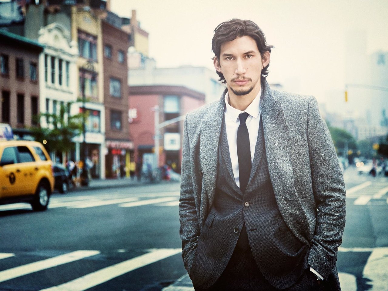 Обои взгляд, актёр, улица, лицо, мужчина, адам драйвер, look, actor, street, face, male, adam driver разрешение 2000x1333 Загрузить