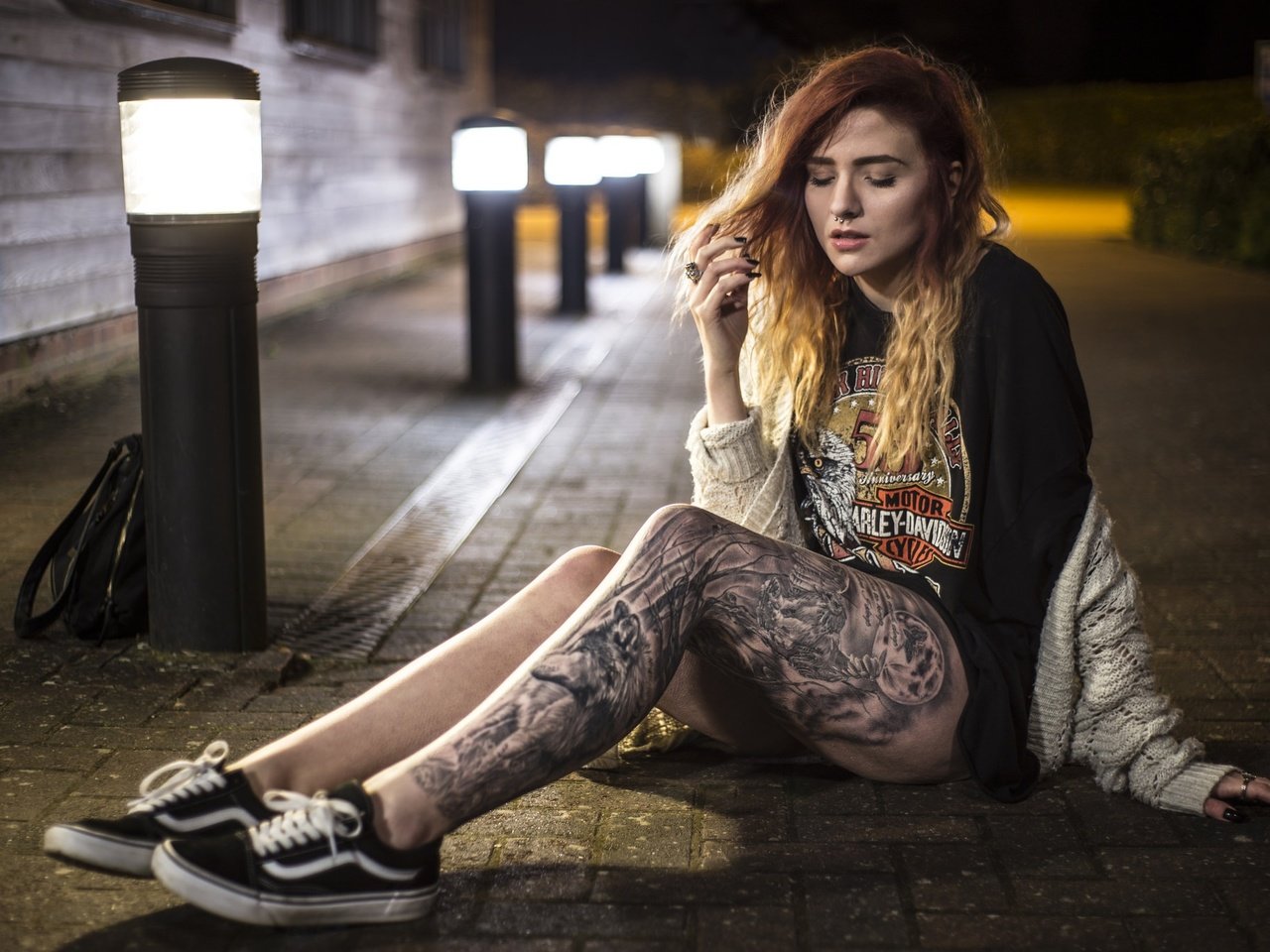 Обои девушка, улица, тату, girl, street, tattoo разрешение 2048x1365 Загрузить