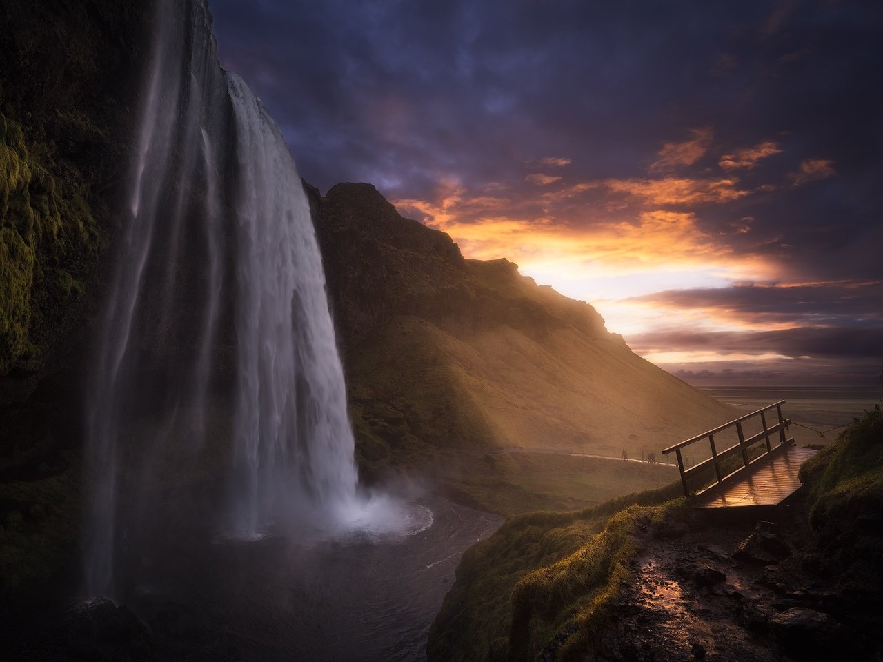 Обои скалы, закат, водопад, исландия, rocks, sunset, waterfall, iceland разрешение 2048x1364 Загрузить