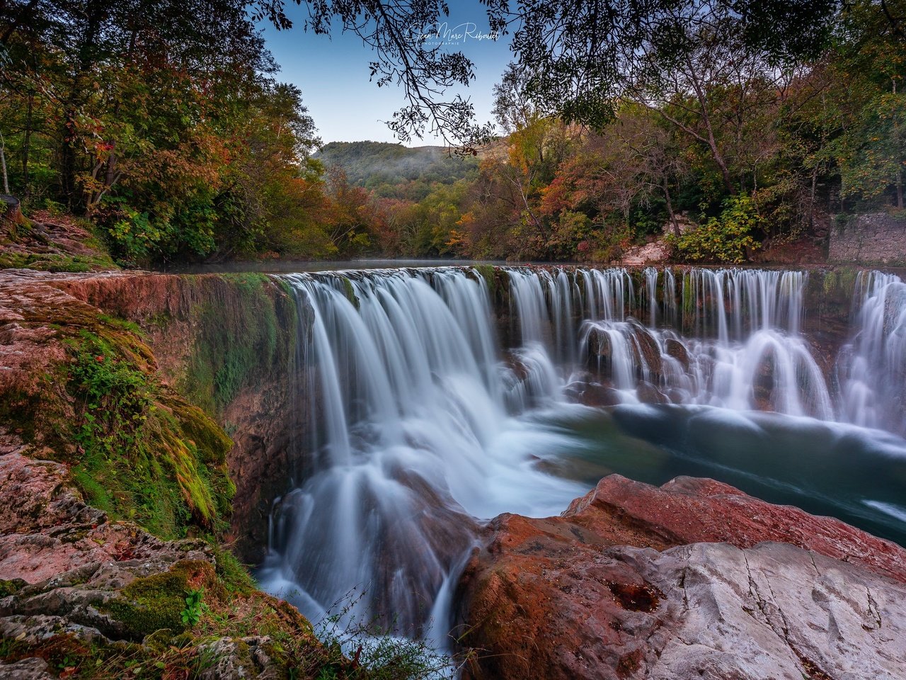 Обои река, лес, водопад, осень, франция, каскад, river, forest, waterfall, autumn, france, cascade разрешение 2048x1365 Загрузить