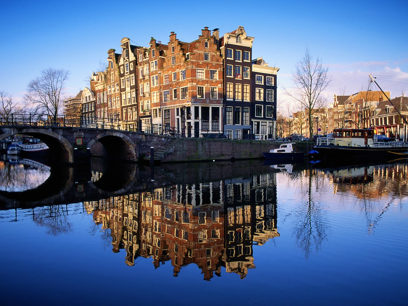 Обои река, отражение, мост, осень, нидерланды, особняк, river, reflection, bridge, autumn, netherlands, mansion разрешение 1920x1200 Загрузить