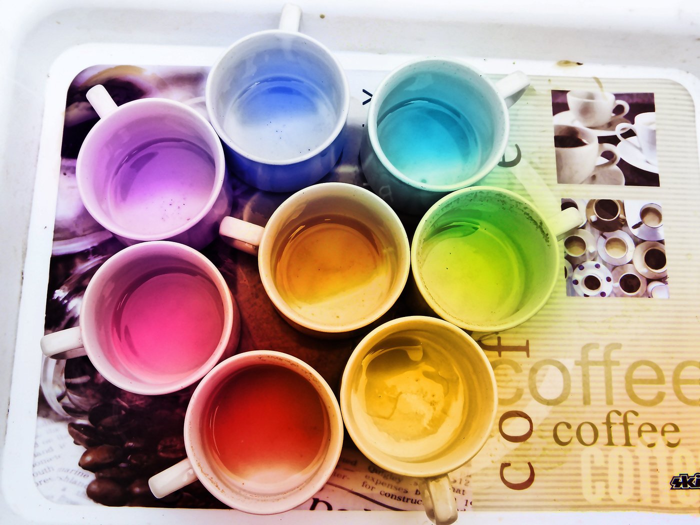 Обои цвета, кофе, радуга, кружки, поднос, color, coffee, rainbow, mugs, tray разрешение 2000x1536 Загрузить