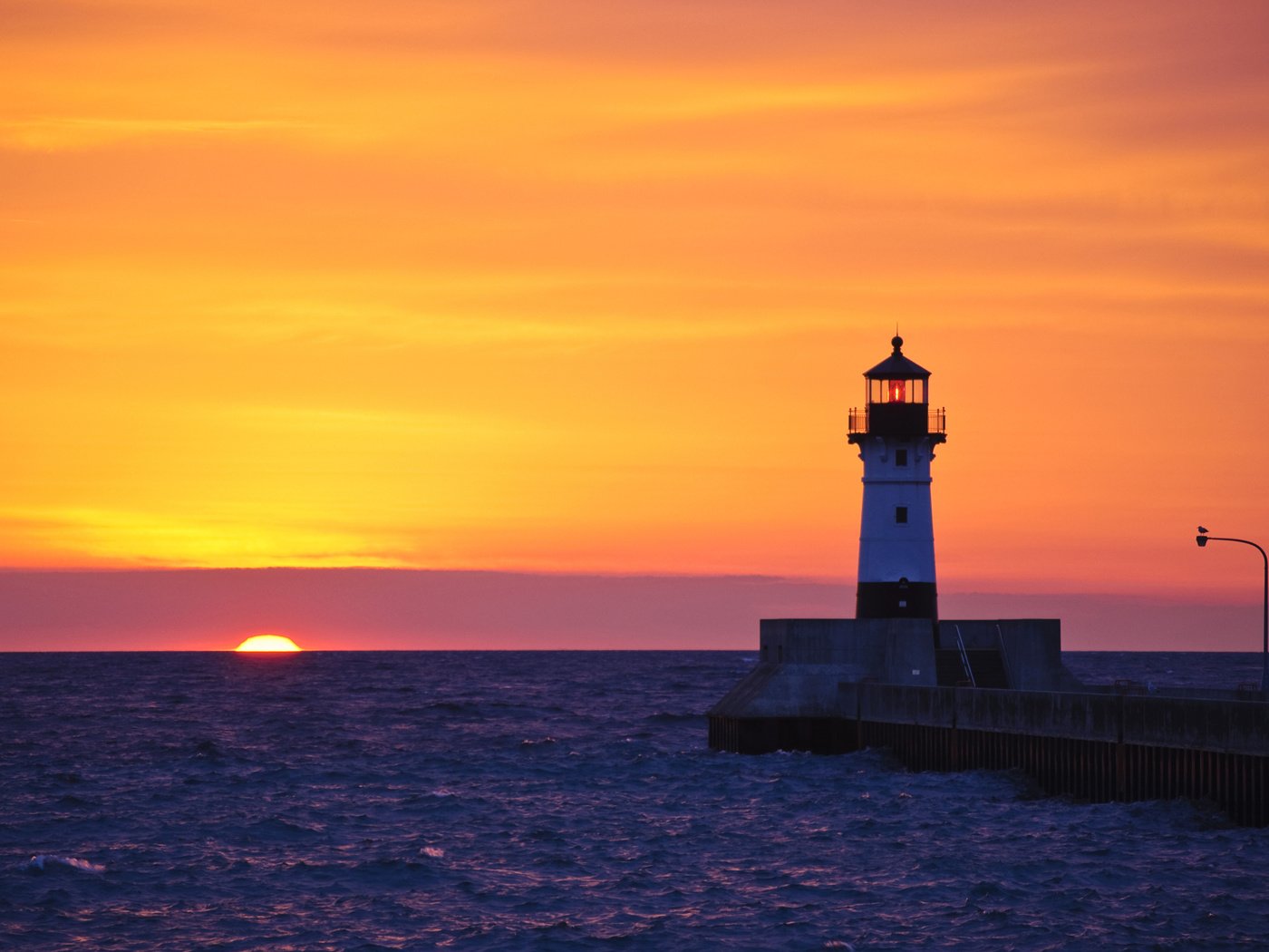 Обои закат, море, маяк, sunset, sea, lighthouse разрешение 2560x1600 Загрузить