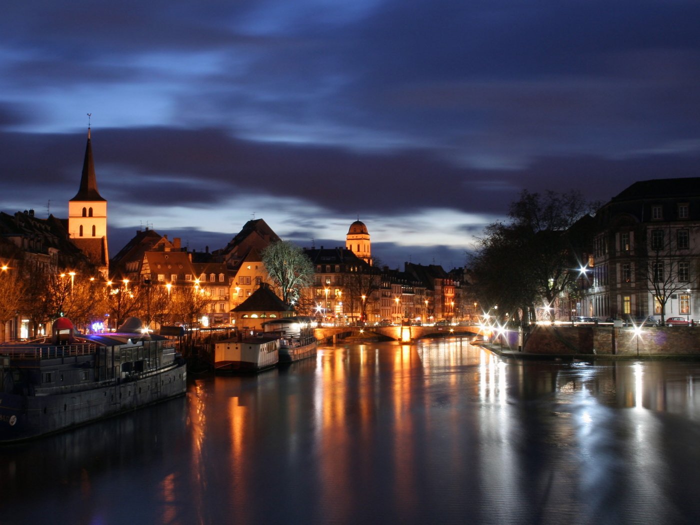 Обои огни, река, отражение, страсбург, lights, river, reflection, strasbourg разрешение 2560x1600 Загрузить