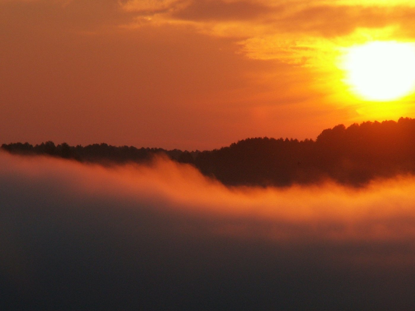 Обои горы, закат, туман, вершина, mountains, sunset, fog, top разрешение 1920x1080 Загрузить