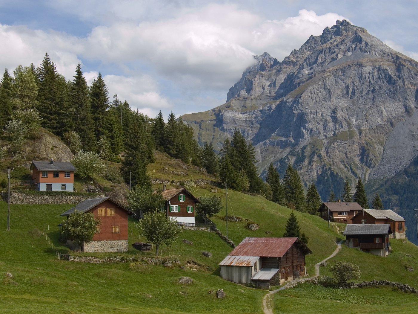 Обои горы, деревня, швейцария, mountains, village, switzerland разрешение 3000x2000 Загрузить