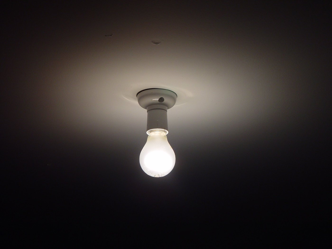 Обои свет, лампочка, легкие, light, light bulb разрешение 2560x1920 Загрузить