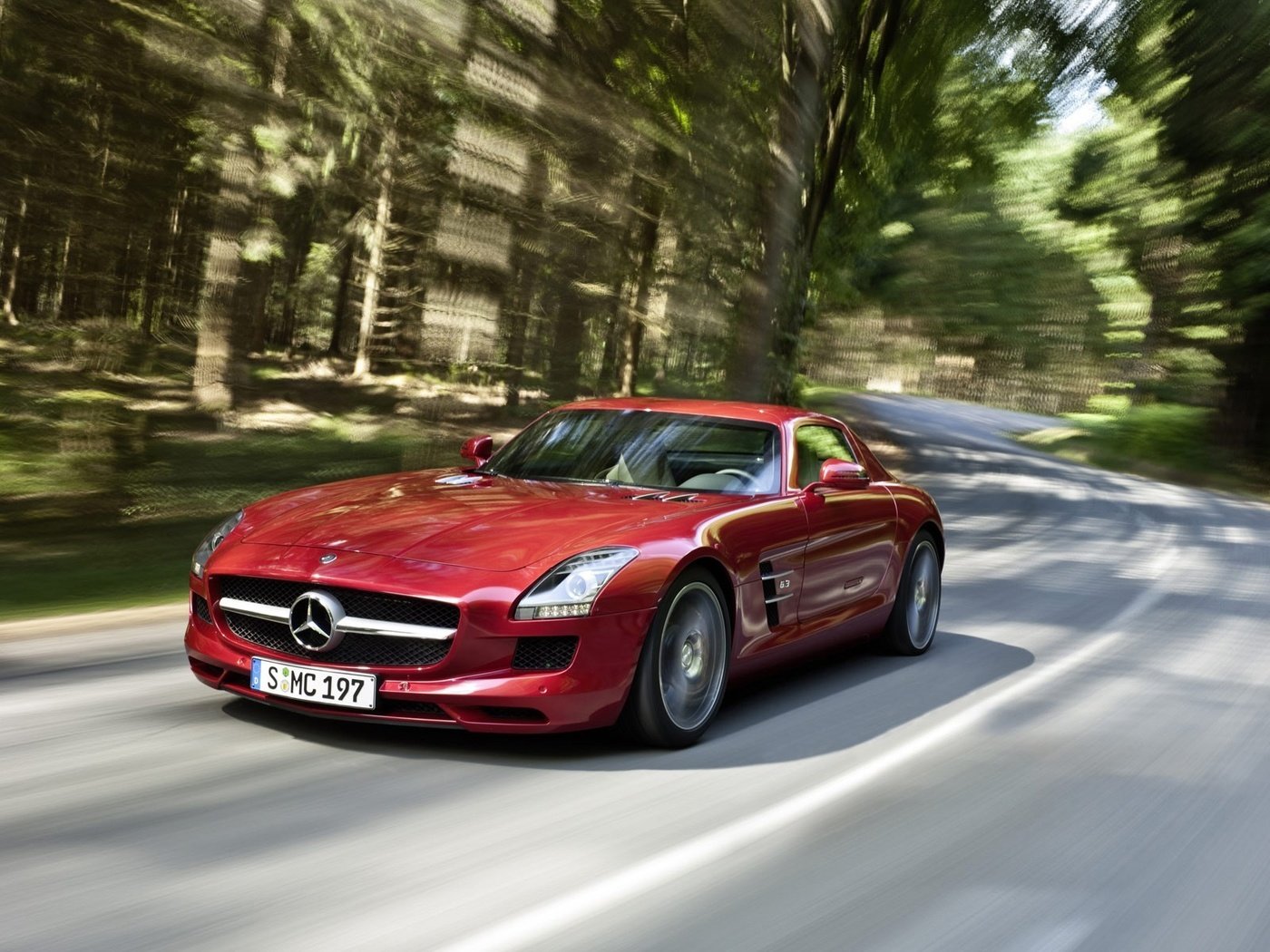 Обои красный, скорость, слс амг, мерс, бенц, red, speed, sls amg, mercedes, benz разрешение 1920x1200 Загрузить