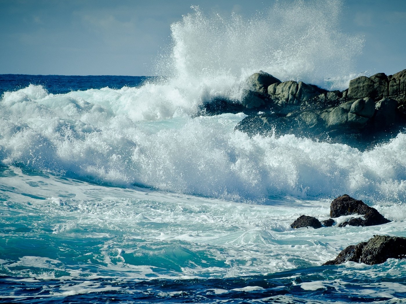 Обои вода, шторм, скалы, пена, природа, волны, море, брызги, океан, сша, water, storm, rocks, foam, nature, wave, sea, squirt, the ocean, usa разрешение 1920x1080 Загрузить