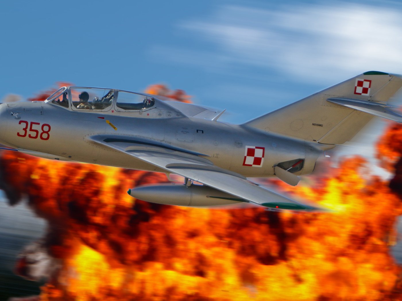 Обои небо, огонь, миг-15, the sky, fire, the mig-15 разрешение 1920x1200 Загрузить