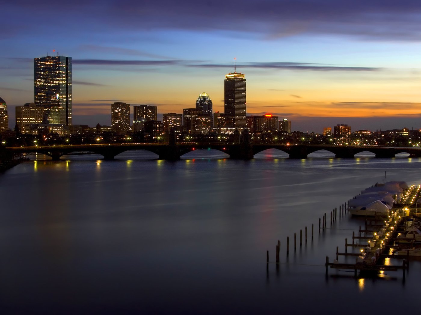 Обои огни, вода, небоскребы, вид на город, lights, water, skyscrapers, city view разрешение 1920x1080 Загрузить