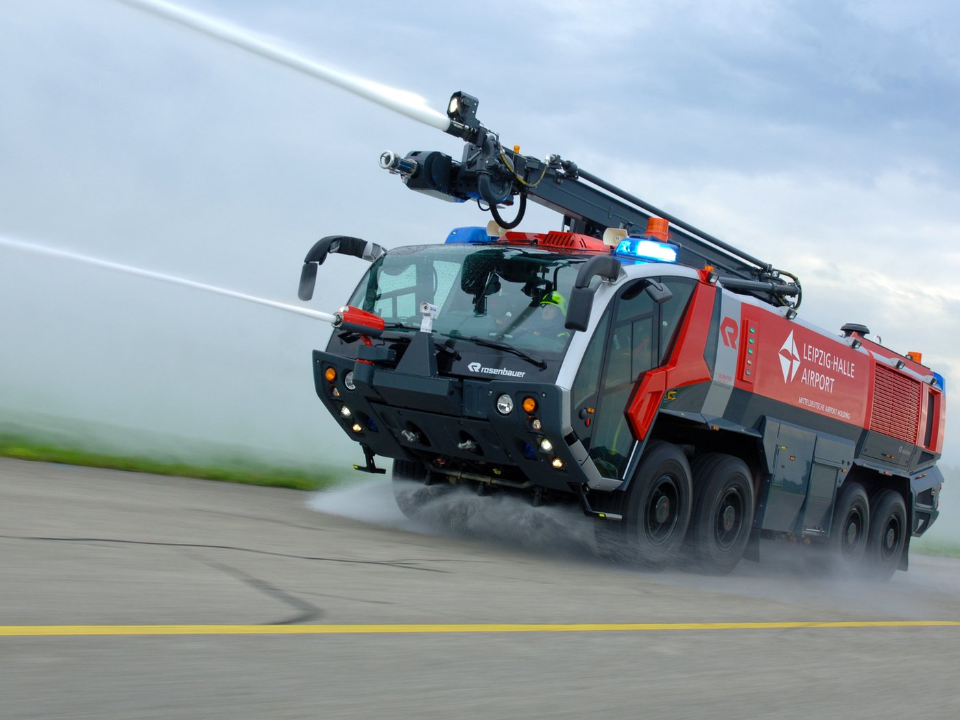 Обои water cannons, vehicles, fire-service vehicles, rosenbauer crashtender разрешение 1920x1080 Загрузить