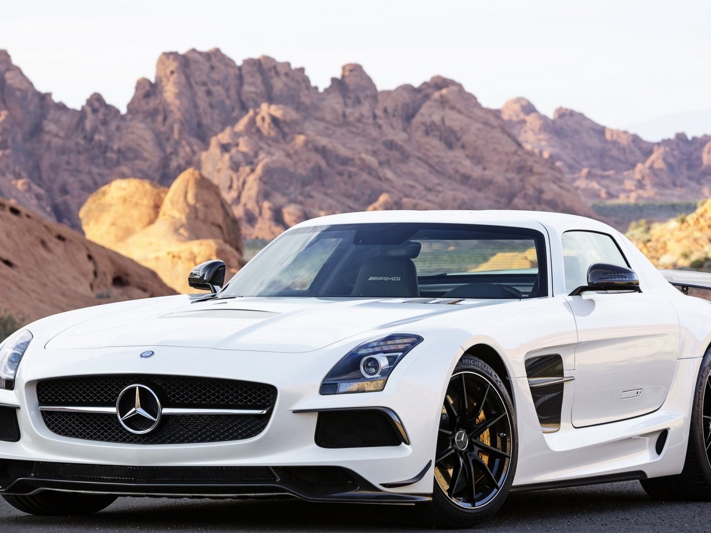 Обои белый mercedes-benz sls amg, white mercedes-benz sls amg разрешение 1920x1080 Загрузить