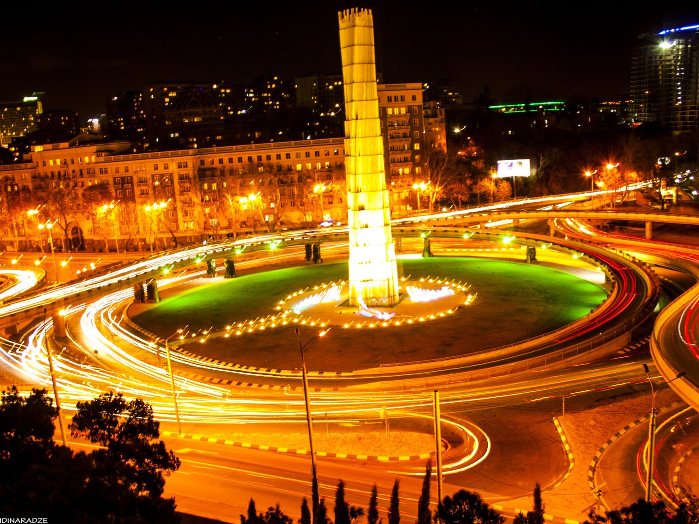 Обои грузия, тбилиси, hero memorial, ноч, georgia, tbilisi, night разрешение 2560x1600 Загрузить