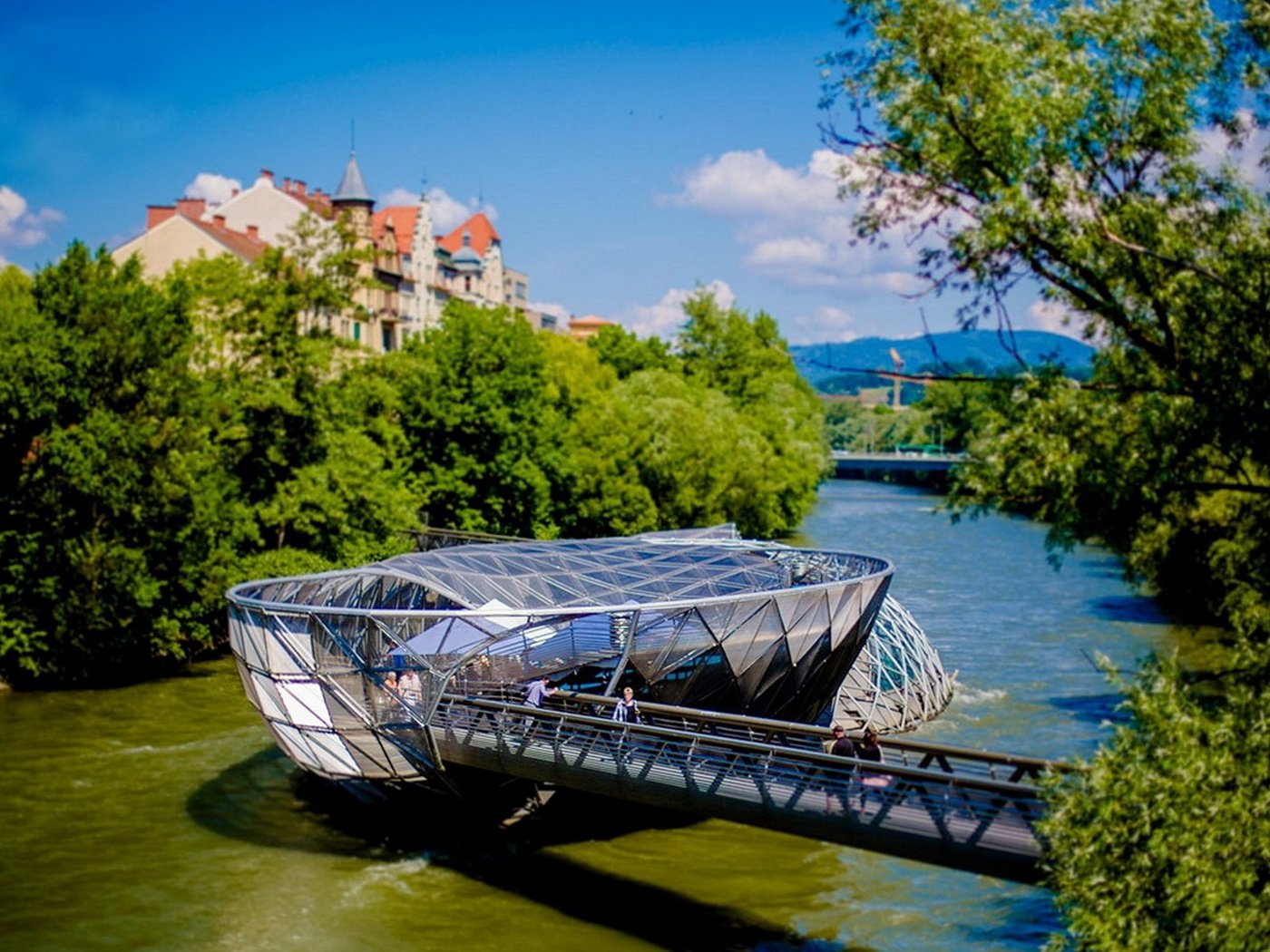 Обои река, зелень, австрия, красота, здания, грац, мост остров, river, greens, austria, beauty, building, graz, bridge island разрешение 1920x1200 Загрузить