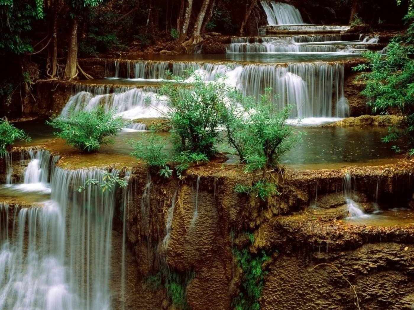 Живые водопады