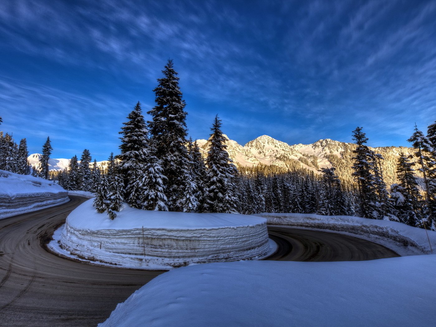 Обои дорога, горы, зима, пейзаж, road, mountains, winter, landscape разрешение 1920x1200 Загрузить