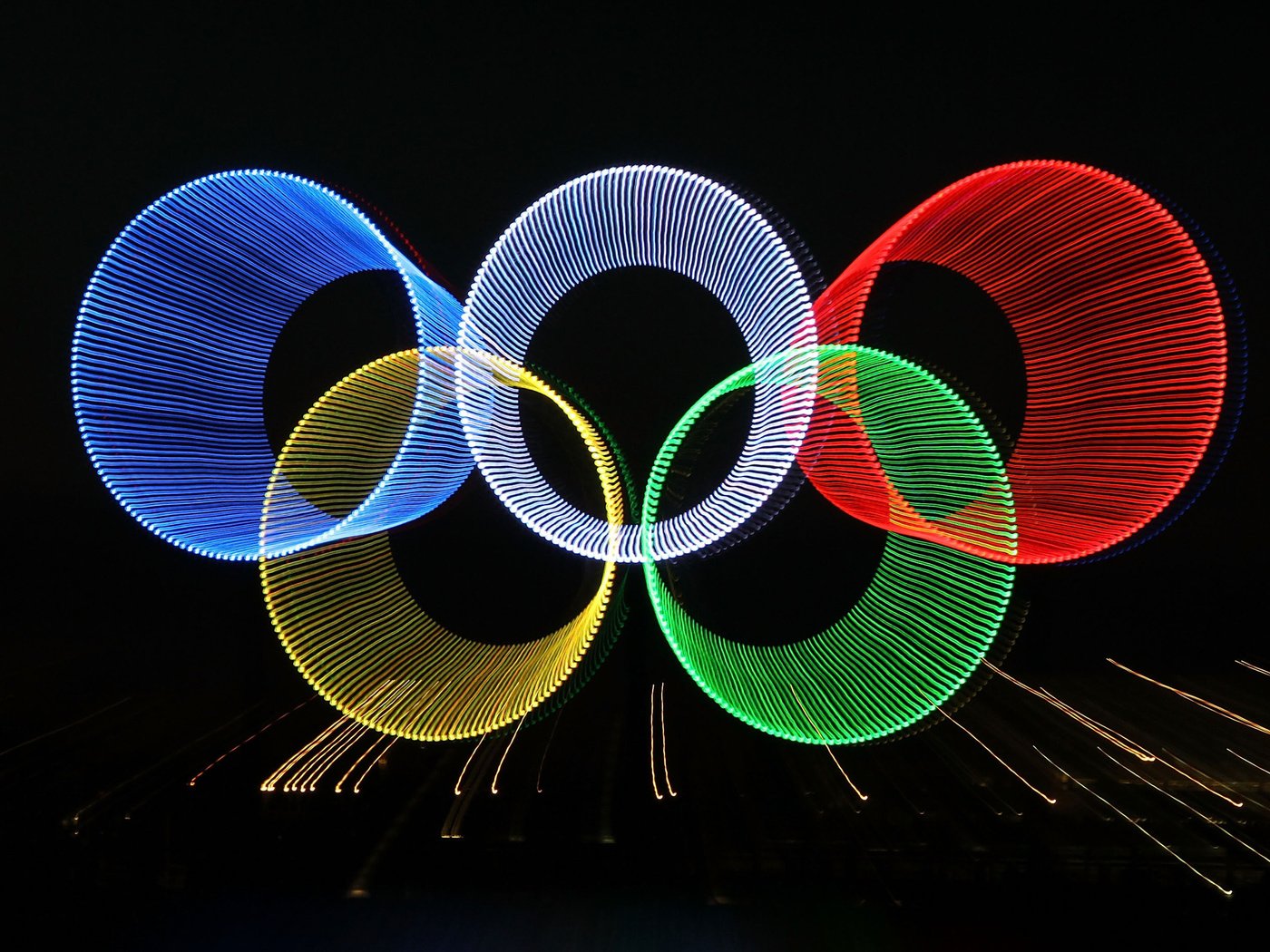 Обои огни, абстракция, лучи, олимпиада, кольца, lights, abstraction, rays, olympics, ring разрешение 2560x1600 Загрузить