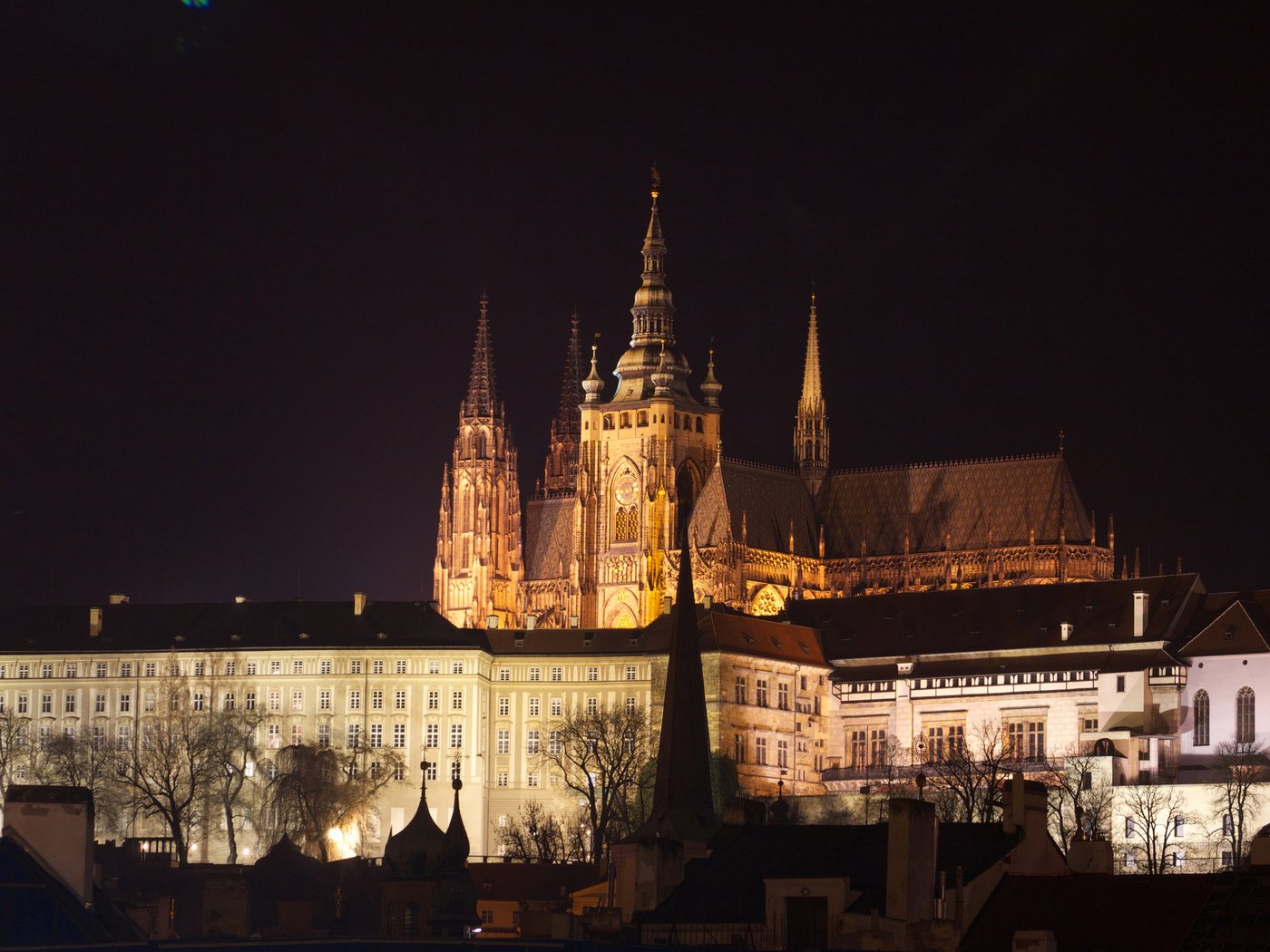 Обои ночь, огни, холм, прага, чехия, собор святого вита, night, lights, hill, prague, czech republic, st. vitus cathedral разрешение 2048x1365 Загрузить