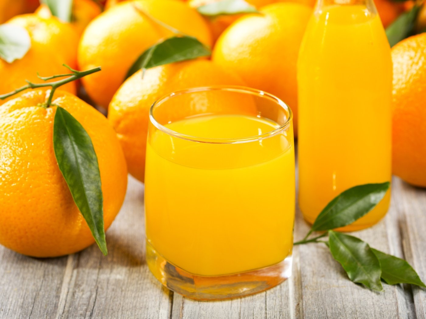 Обои фрукты, апельсины, цитрусы, апельсиновый сок, сок, fruit, oranges, citrus, orange juice, juice разрешение 5206x3399 Загрузить