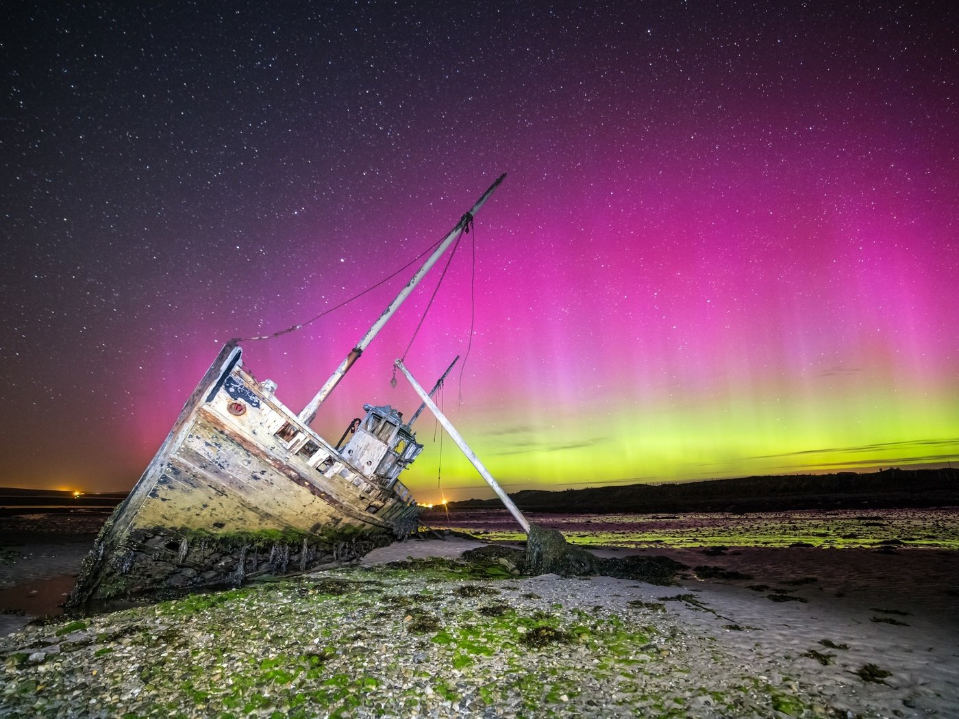 Обои небо, ночь, звезды, корабль, северное сияние, the sky, night, stars, ship, northern lights разрешение 2048x1365 Загрузить