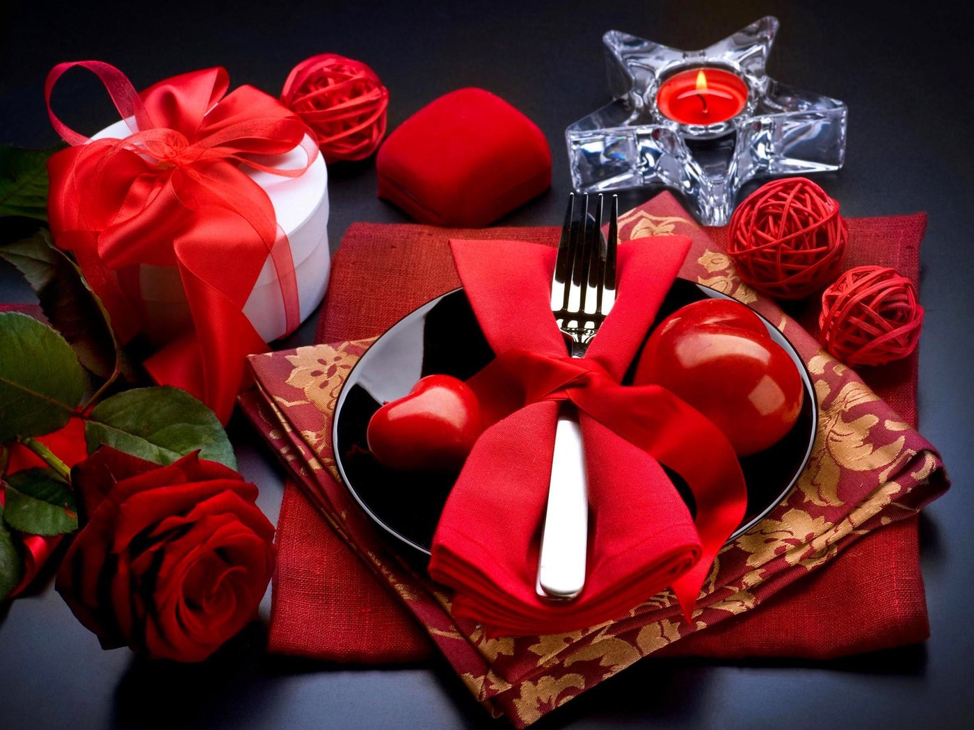 Обои цветы, подарок, праздник, день святого валентина, сервировка, flowers, gift, holiday, valentine's day, serving разрешение 2560x1780 Загрузить