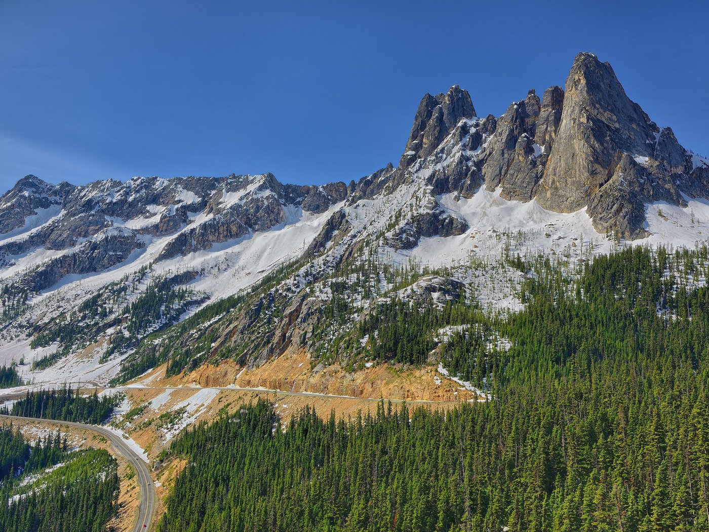 Обои дорога, горы, снег, лес, road, mountains, snow, forest разрешение 2048x1367 Загрузить